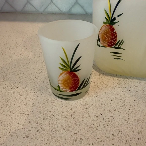 Vintage Federal Glass Pineapple Pitcher and Juice Glass set ASO on Friends - Picture 4 of 16